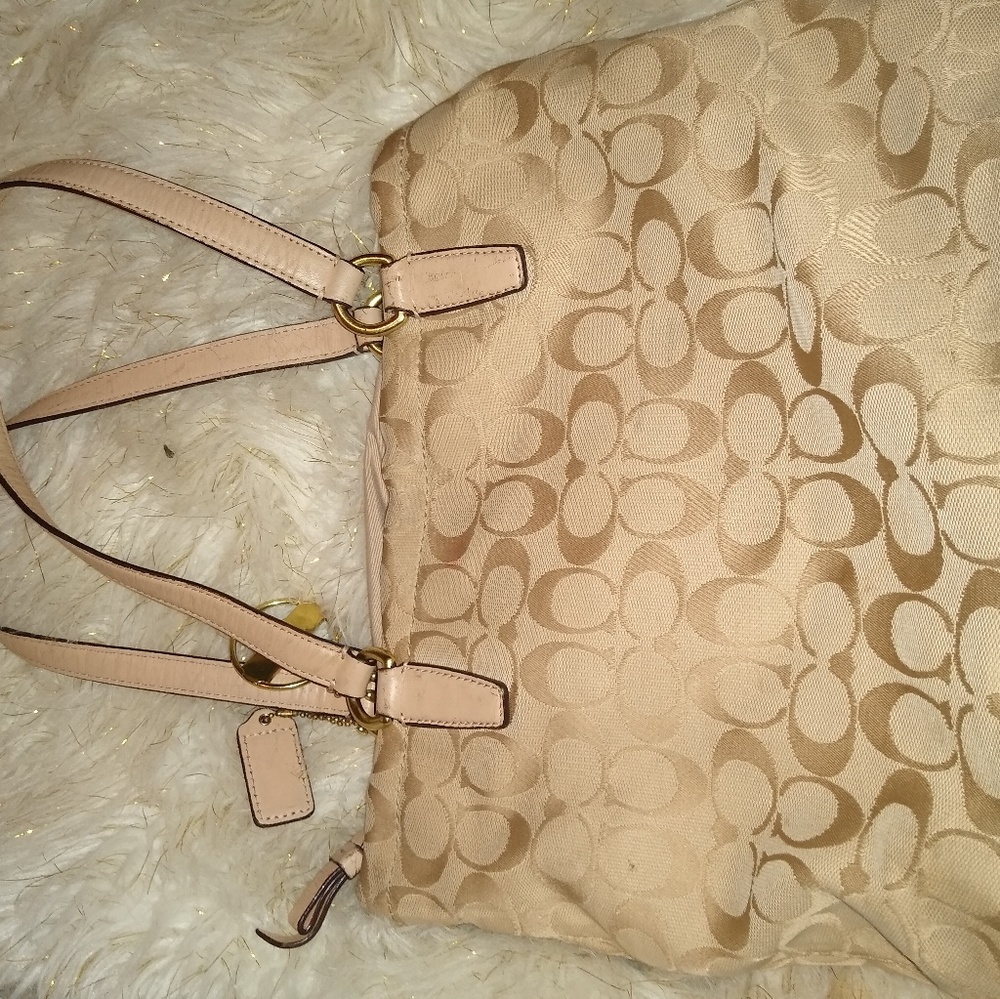 Purse - Picture 2 of 2